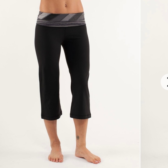 LULULEMON GROOVE CROP PANTS REVERSABLE TO BLACK FITTED CAPRI SZ 6 - Picture 3 of 11